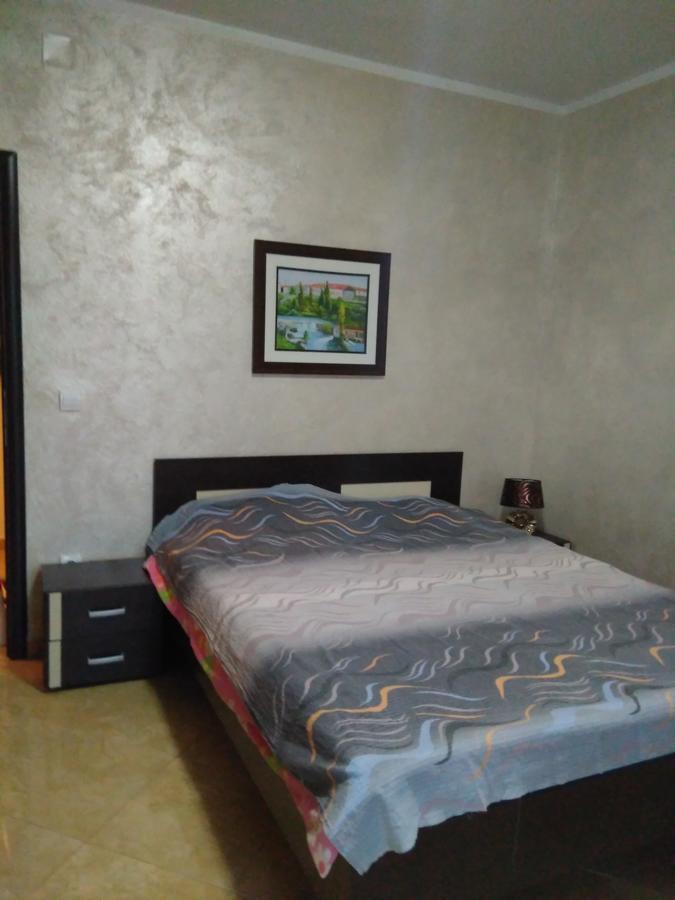 אוטייהא Apartments Svetlana מראה חיצוני תמונה