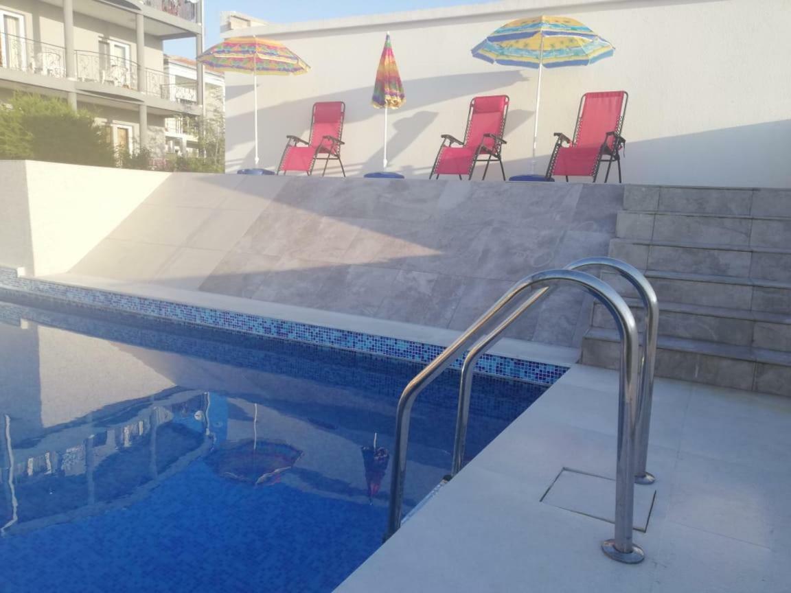אוטייהא Apartments Svetlana מראה חיצוני תמונה